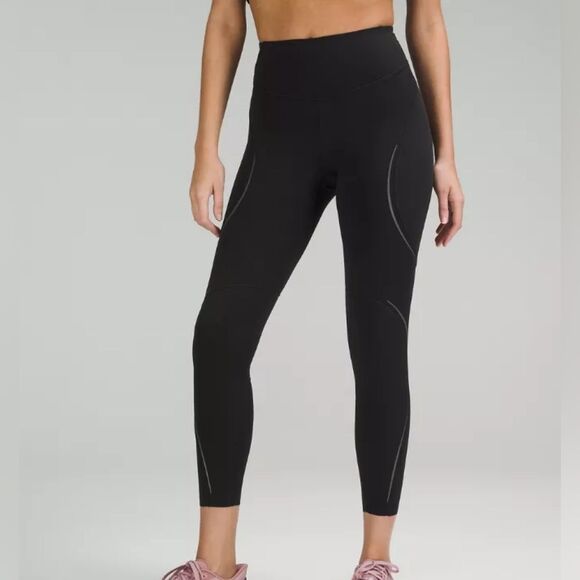 Lululemon Black Base Pace High Rise Reflective Tight Leggings Size 4 - Picture 1 of 9